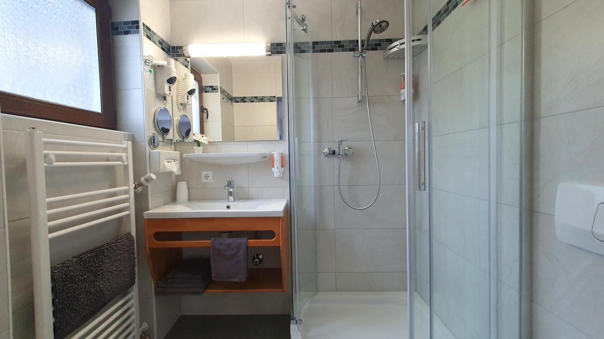 רוהפולדינג Hotel Garni Haus Alpine - Chiemgau Karte Inkl מראה חיצוני תמונה