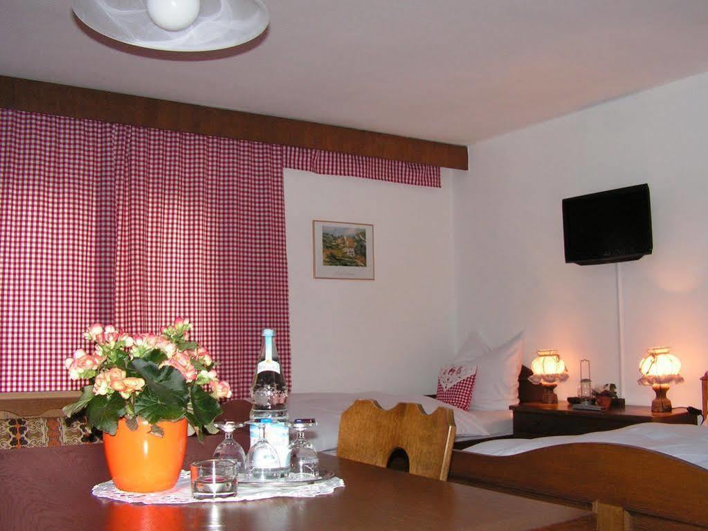 רוהפולדינג Hotel Garni Haus Alpine - Chiemgau Karte Inkl מראה חיצוני תמונה