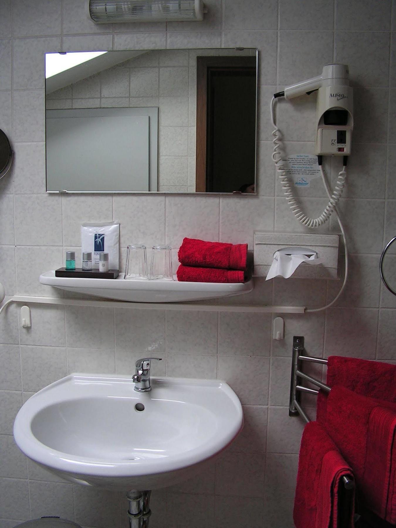 רוהפולדינג Hotel Garni Haus Alpine - Chiemgau Karte Inkl מראה חיצוני תמונה