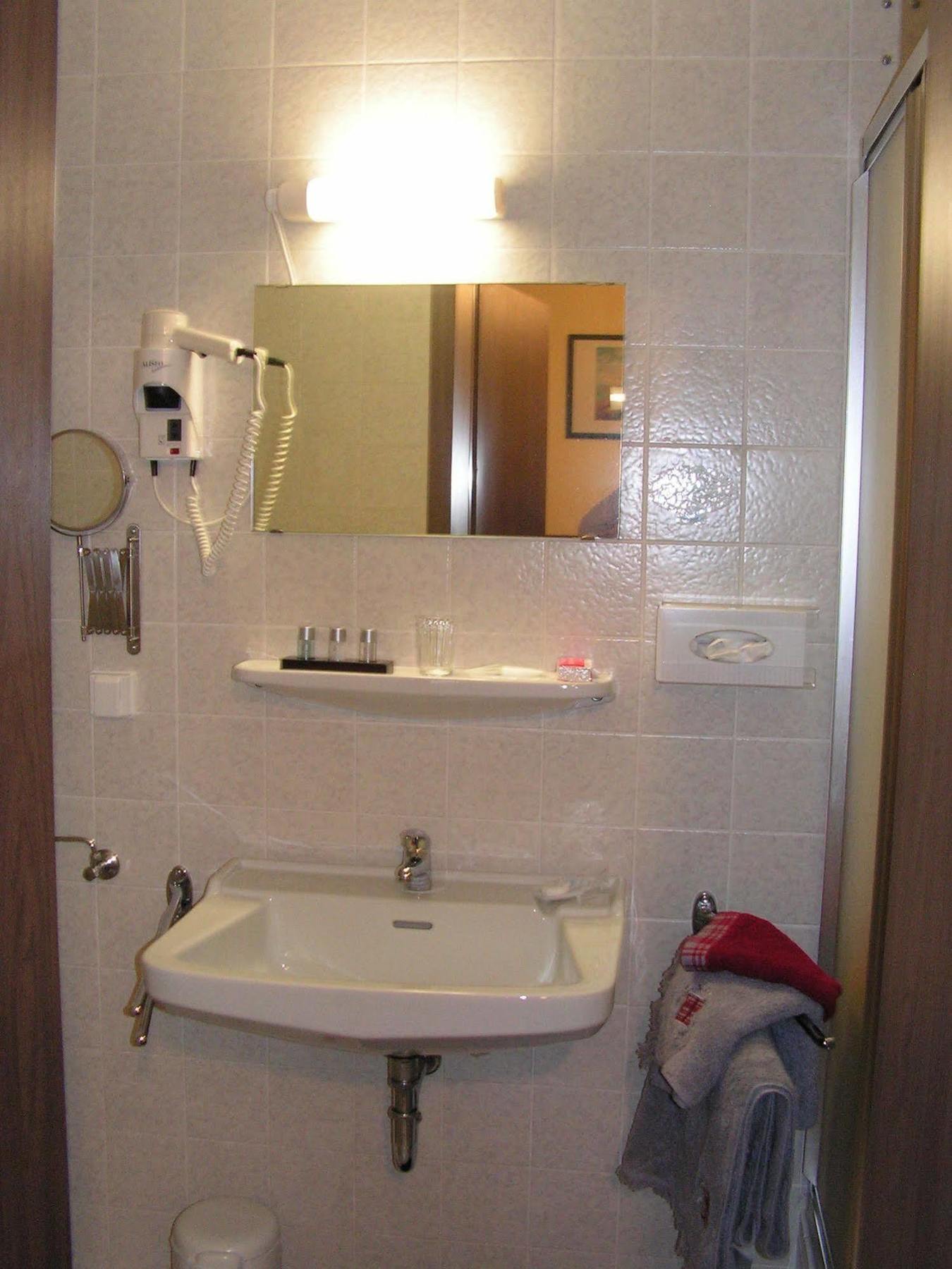 רוהפולדינג Hotel Garni Haus Alpine - Chiemgau Karte Inkl מראה חיצוני תמונה
