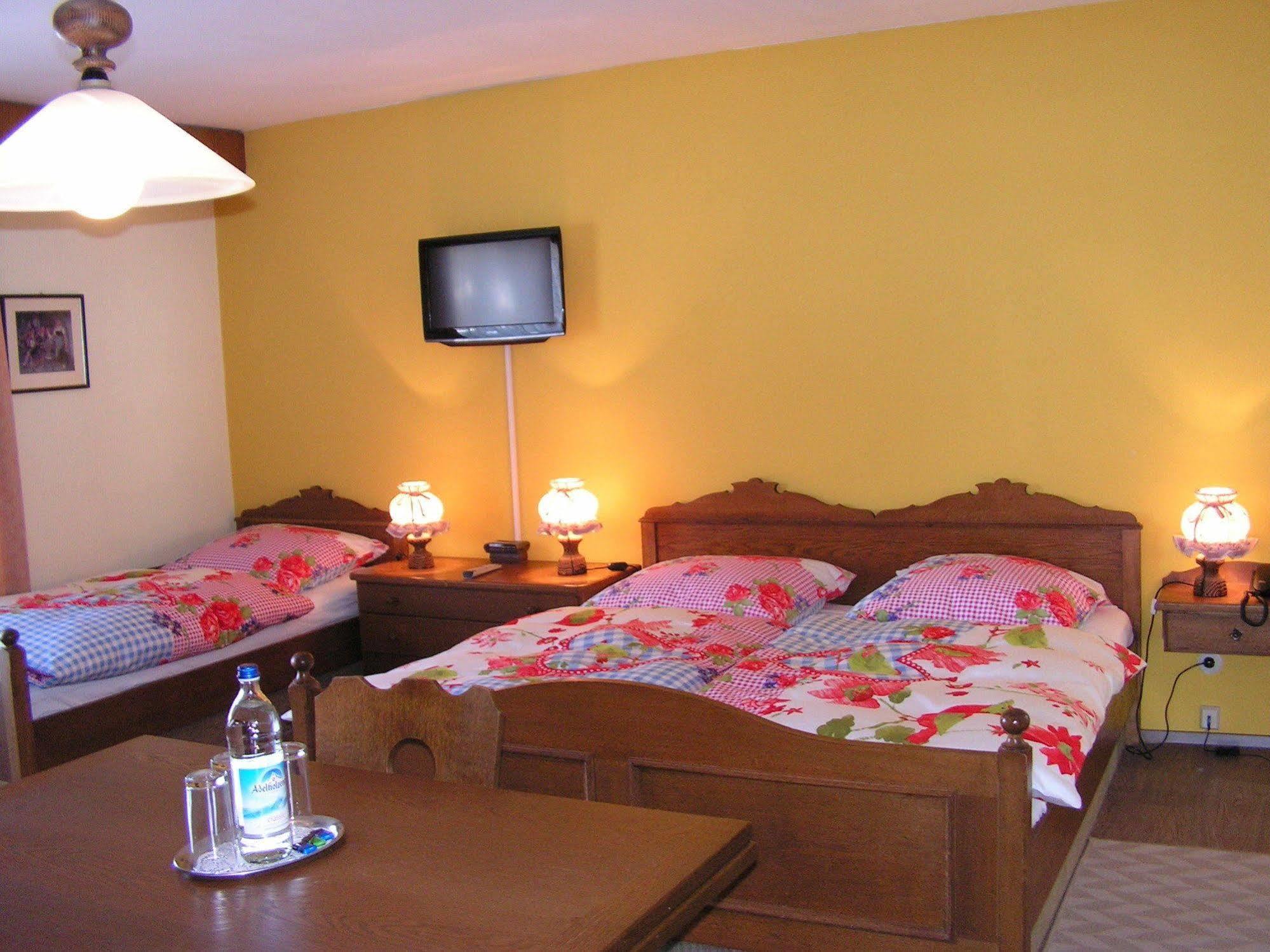 רוהפולדינג Hotel Garni Haus Alpine - Chiemgau Karte Inkl מראה חיצוני תמונה