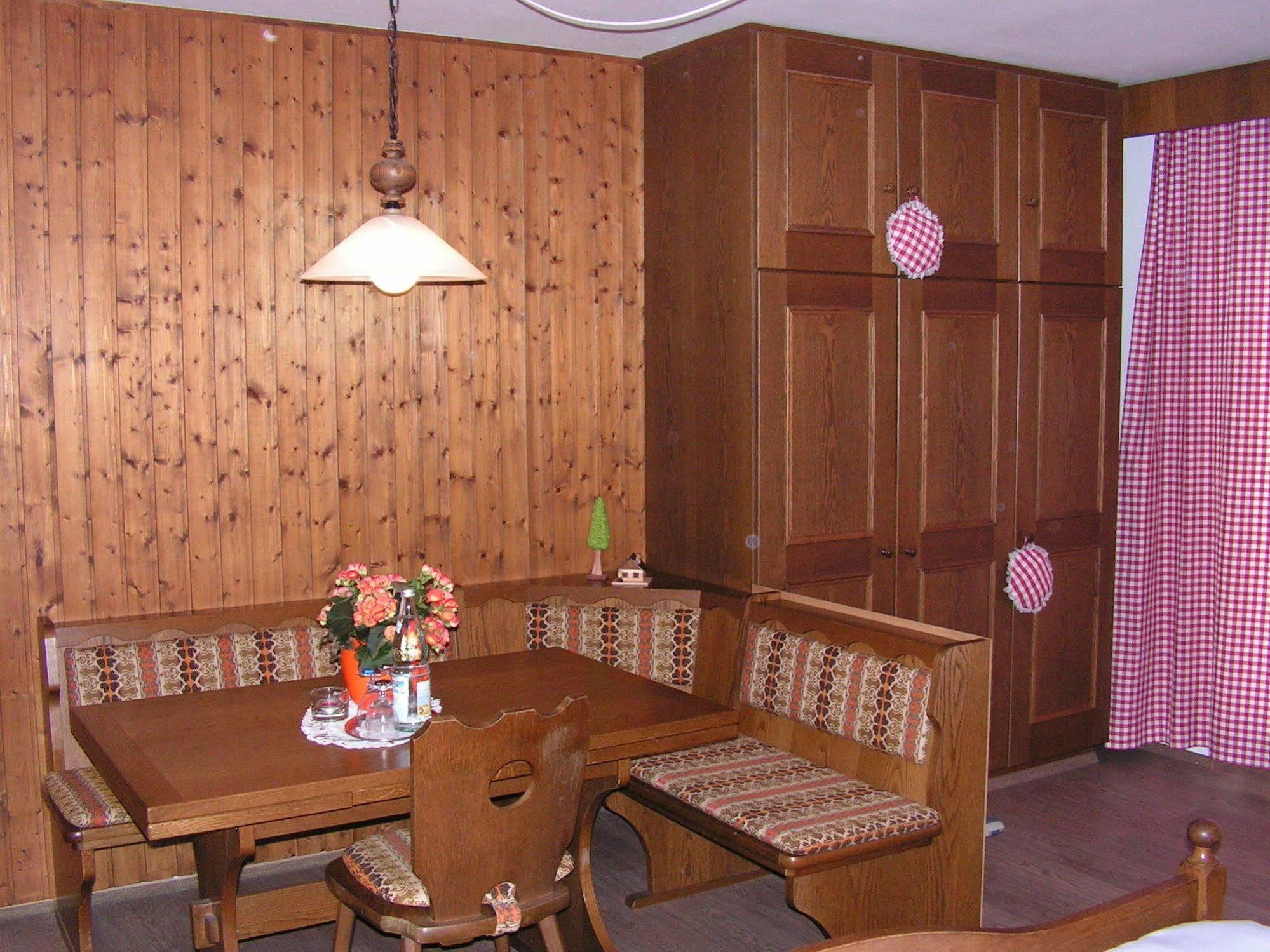 רוהפולדינג Hotel Garni Haus Alpine - Chiemgau Karte Inkl מראה חיצוני תמונה